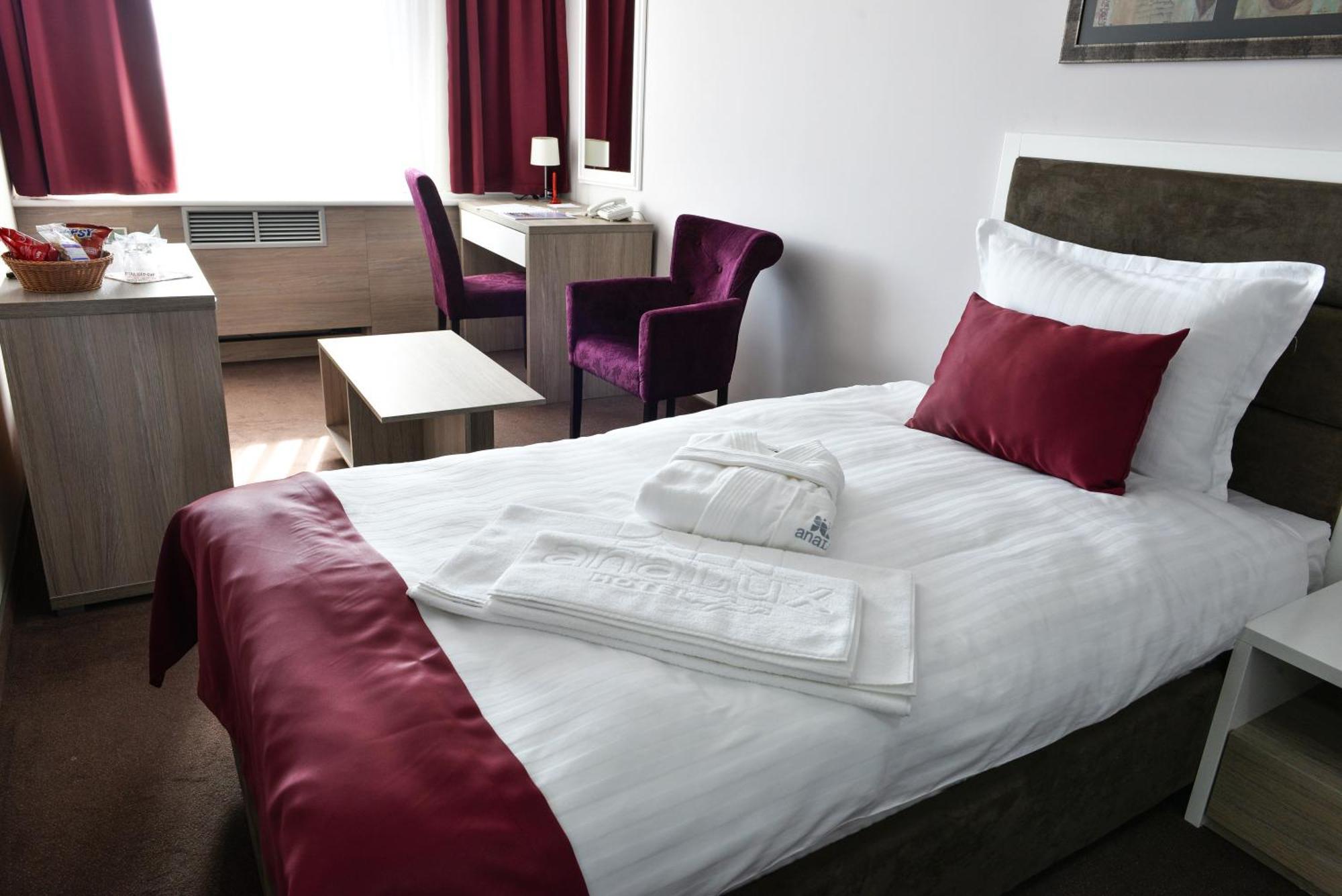 Hotel Ana Lux Spa Pirot Buitenkant foto