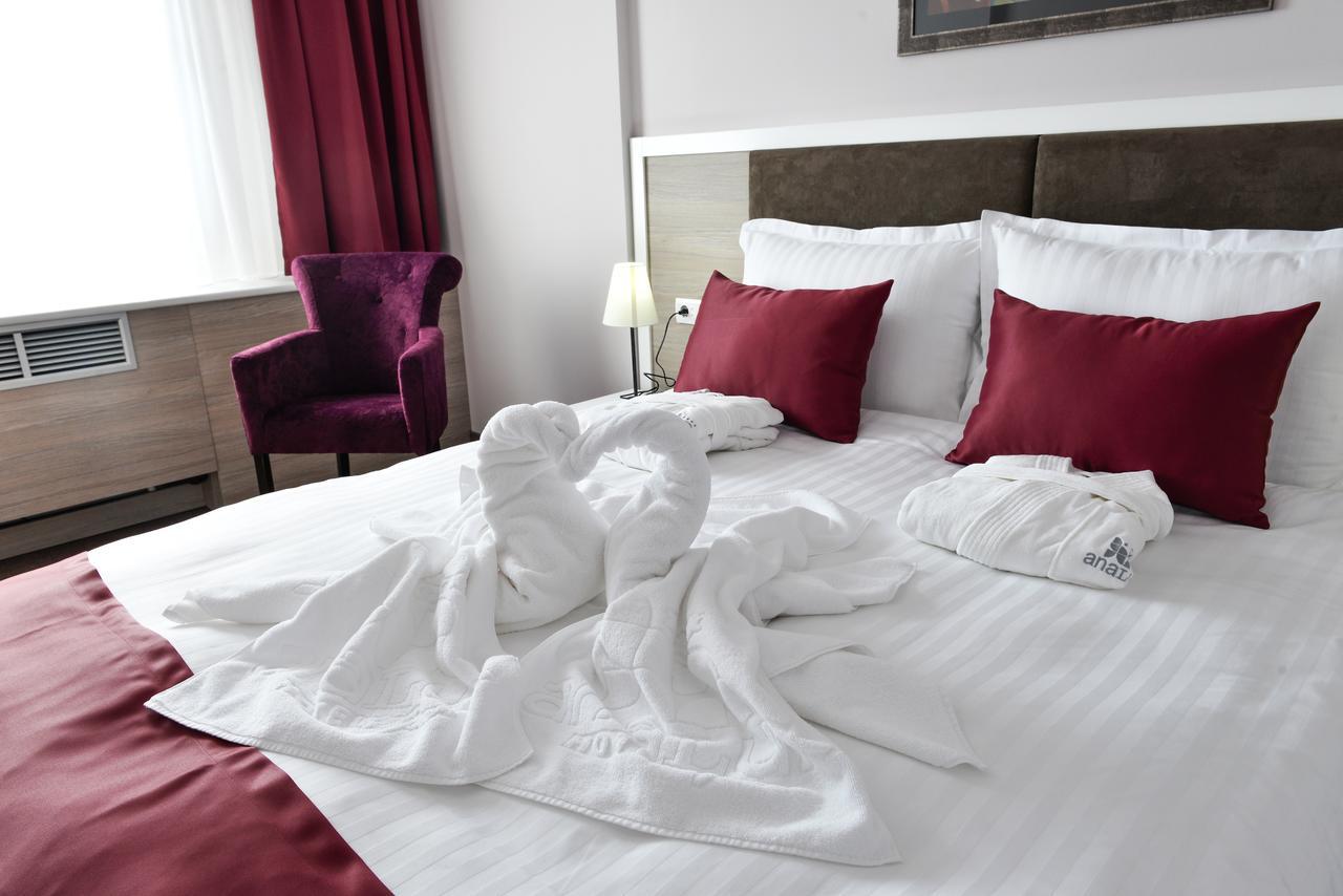 Hotel Ana Lux Spa Pirot Buitenkant foto
