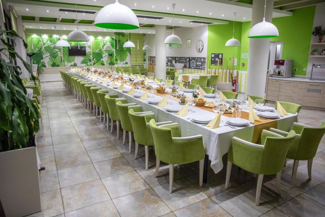 Hotel Ana Lux Spa Pirot Buitenkant foto