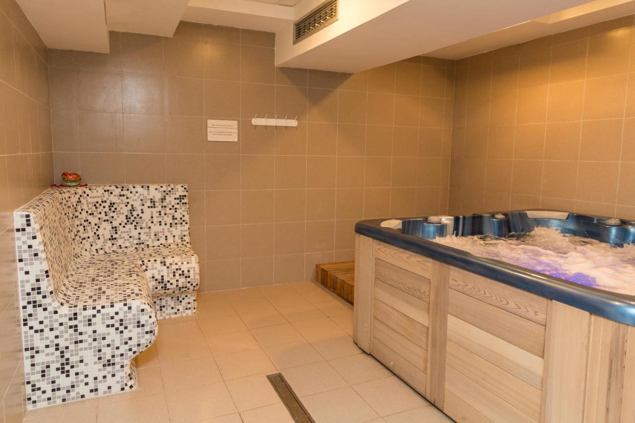 Hotel Ana Lux Spa Pirot Buitenkant foto