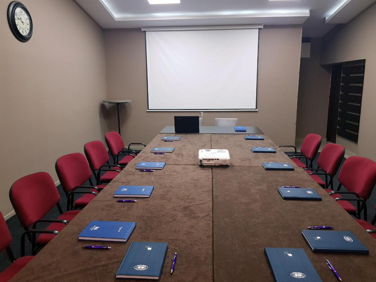 Hotel Ana Lux Spa Pirot Buitenkant foto
